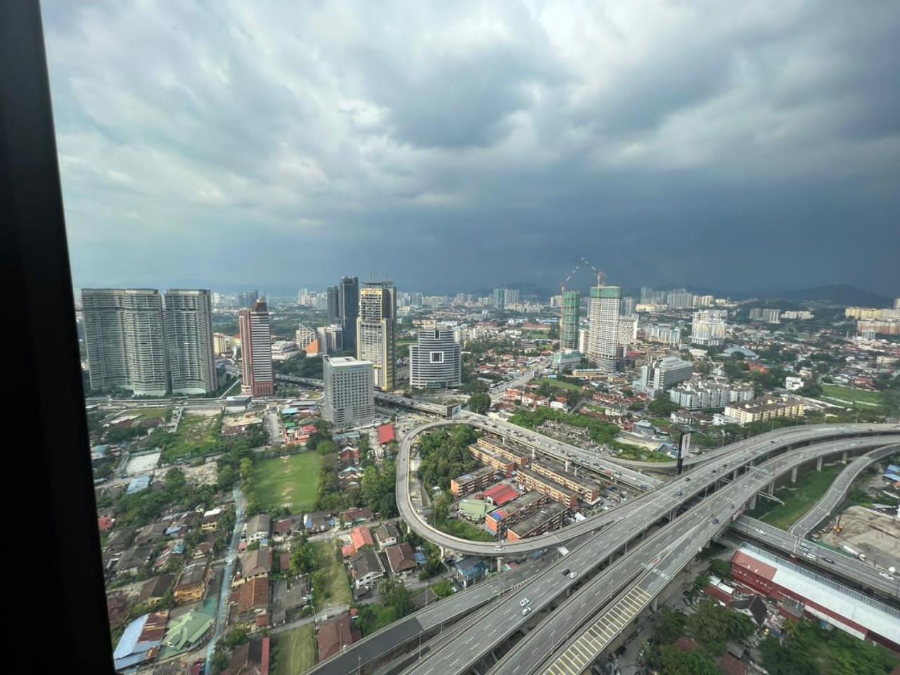 Scarletz Suites Klcc By Signature Apartment — Photos 3